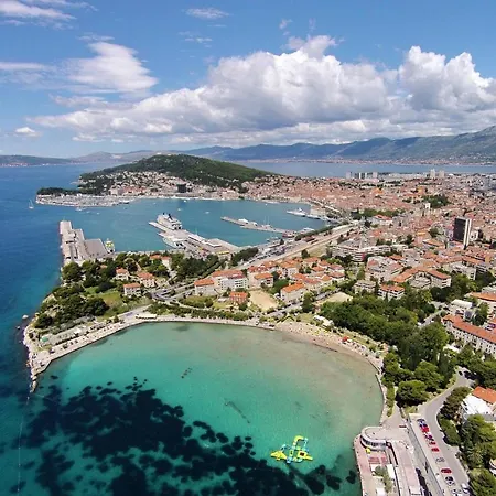 Pensión By The Sea - 6973 Split